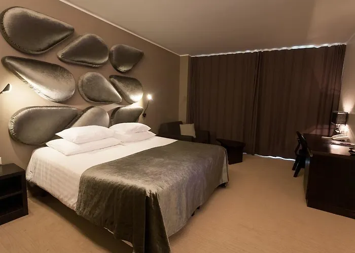 فندق وسبا أكفا راكفيري